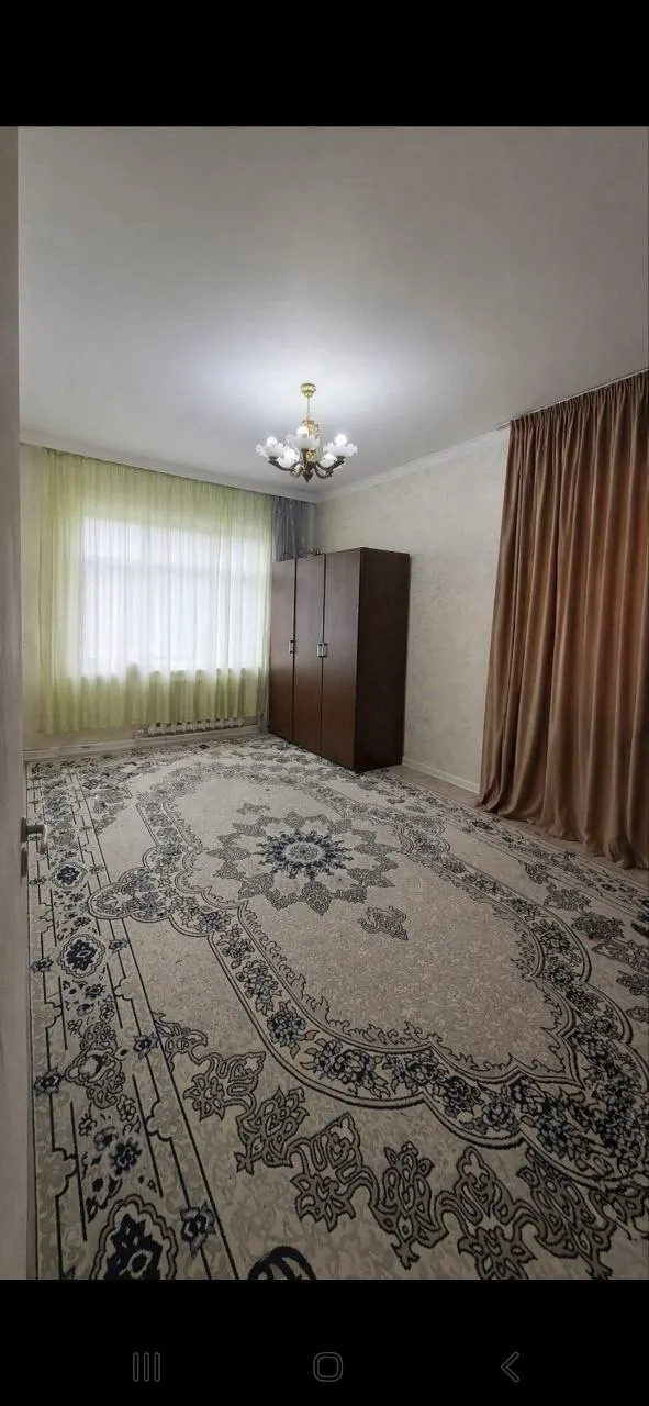 Продаётся 1-комнатная квартира, 42 м², 3/4 этаж — Алмазарский район