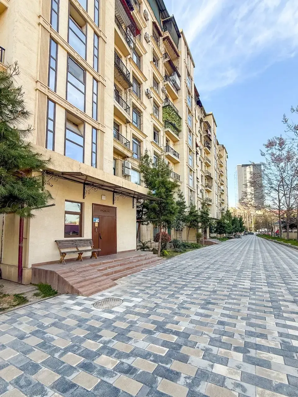 Продаётся 4-комнатная квартира, 150 м², 7/9 этаж — Шайхантахурский район