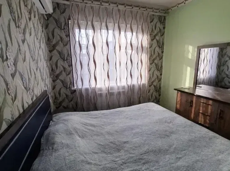 Сдаётся 4-комнатная квартира, 120 м², 3/9 этаж — Сергелийский район
