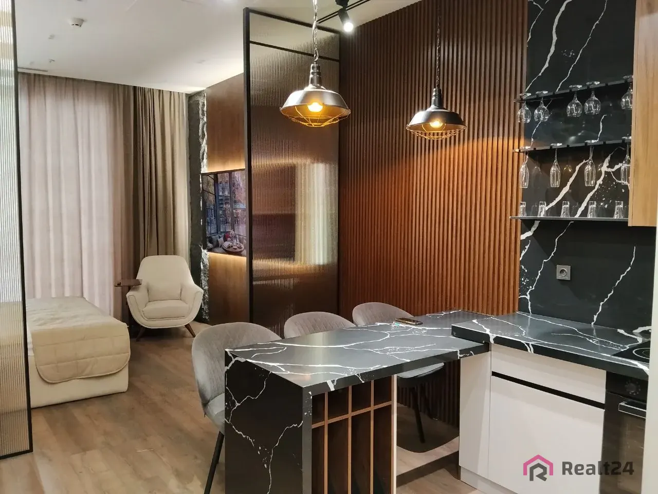 Сдаётся 1-комнатная квартира, 40 м², 29/51 этаж — Шайхантахурский район