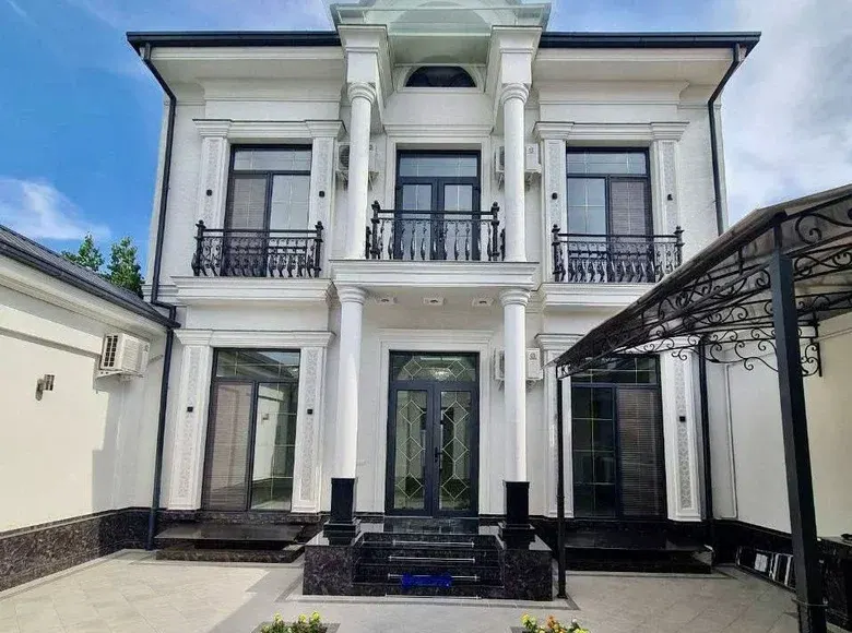 Сотилади 6 хонали ҳовли уй, 450 м² — Мирзо Улуғбек тумани