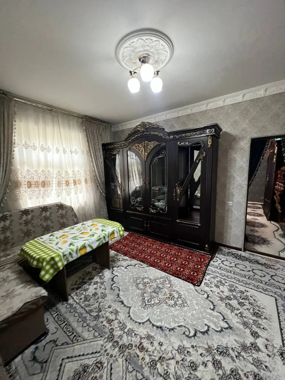 Sotiladi 7 xonali hovli uy, 2,3 sotix, 2 qavatli — Yashnobod tumani