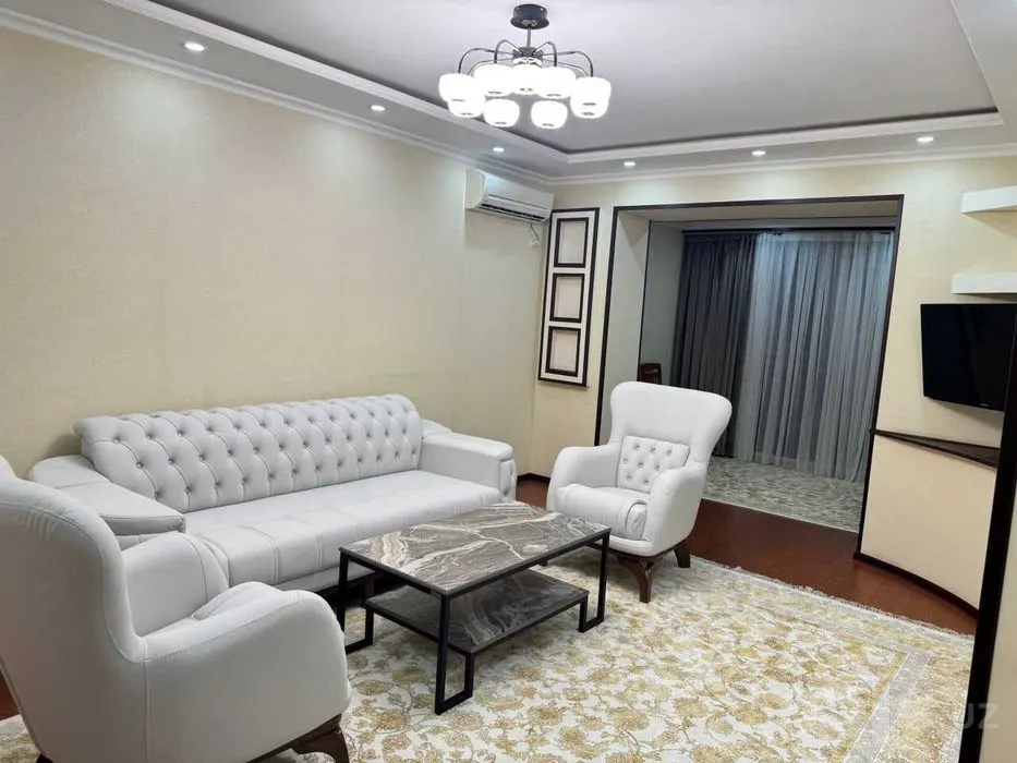 Sotiladi 3 xonali kvartira, 76 m², 3/4 qavat — Mirobod tumani