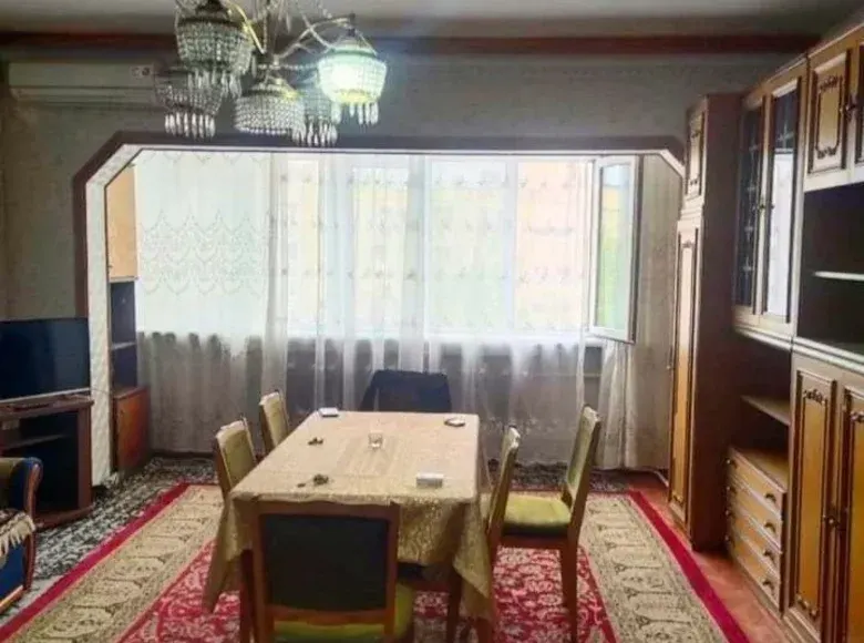 Сотилади 3 хонали квартира, 77 м², 8/9 қават — Яккасарой тумани