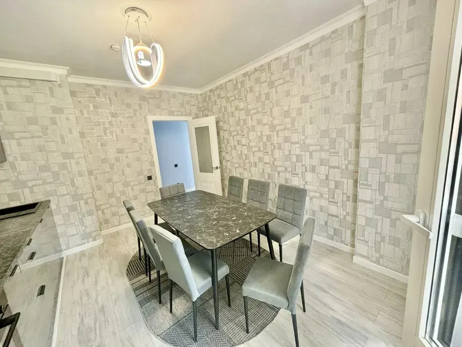 Ижарага берилади 4 хонали квартира, 95 м², 3/4 қават — Мирзо Улуғбек тумани