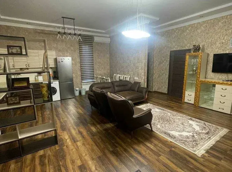 Продаётся 8-комнатный дом — Яккасарайский район