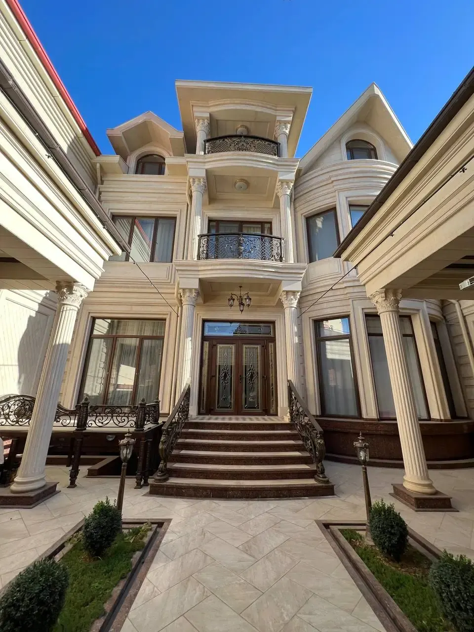 Ijaraga beriladi 10 xonali dala hovli, 3 sotix, 650 m², 4/4 qavat — Mirzo Ulugʻbek tumani