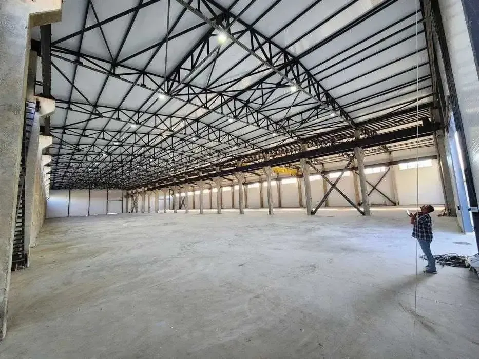 Ijaraga beriladi tijorat binosi, 4540 m², 35 sotix — Bektemir tumani
