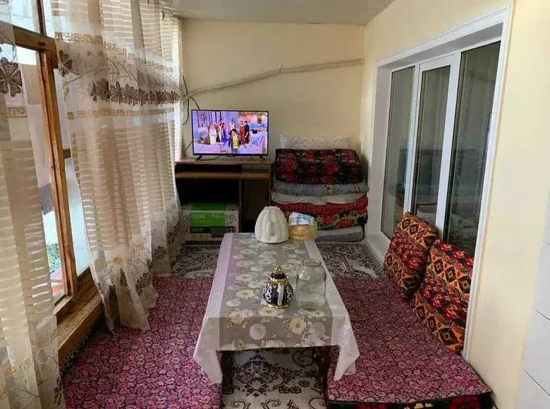 Сотилади 3 хонали квартира, 71 м², 2/4 қават — Олмазор тумани