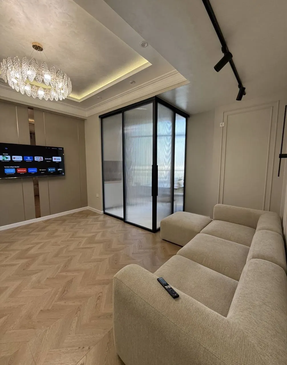 Sotiladi 2 xonali kvartira, 55 m², 6/10 qavat — Yangihayot tumani
