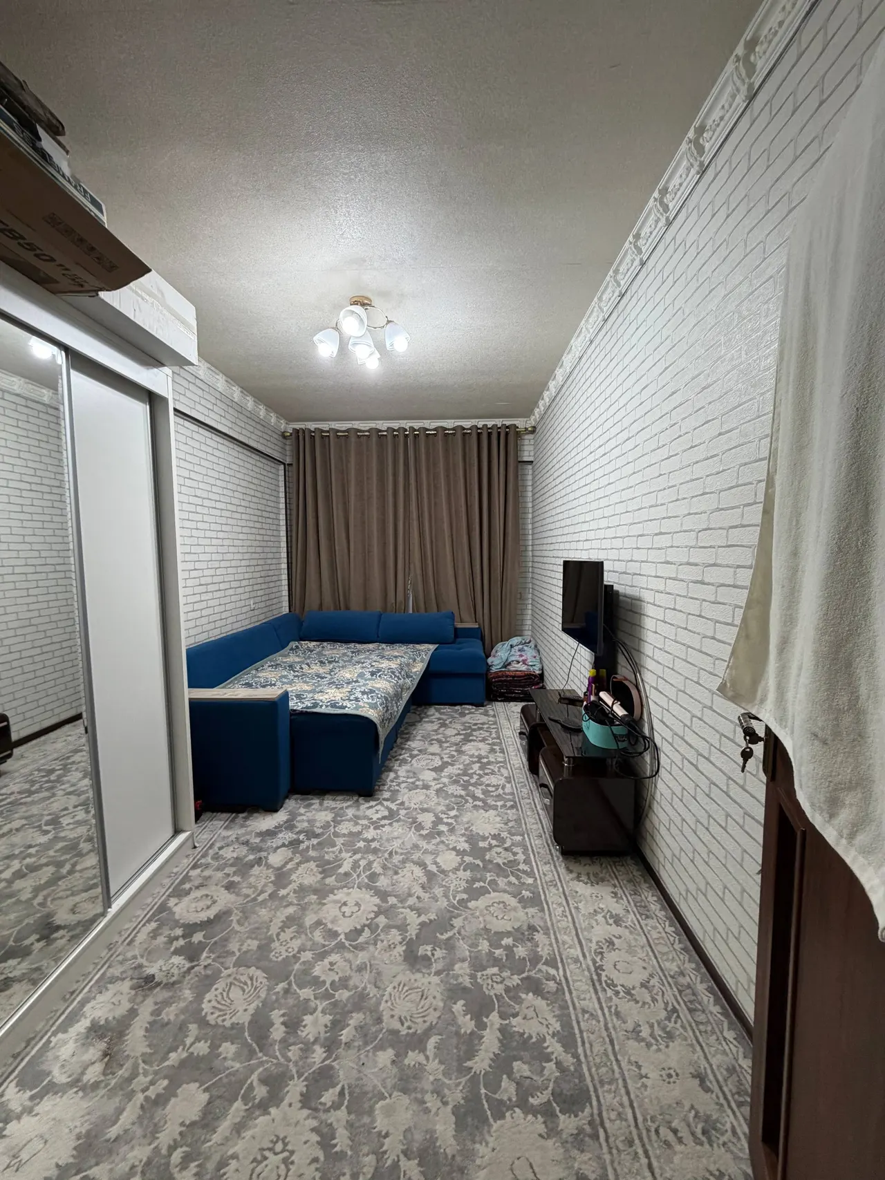 Sotiladi 3 xonali kvartira, 85 m², 3/9 qavat — Yangihayot tumani