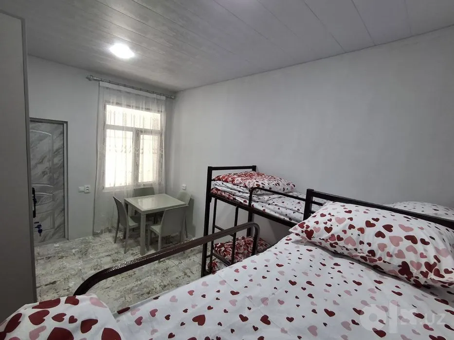 Ижарага берилади 6 хонали квартира, 200 м², 1/1 қават — Олмазор тумани