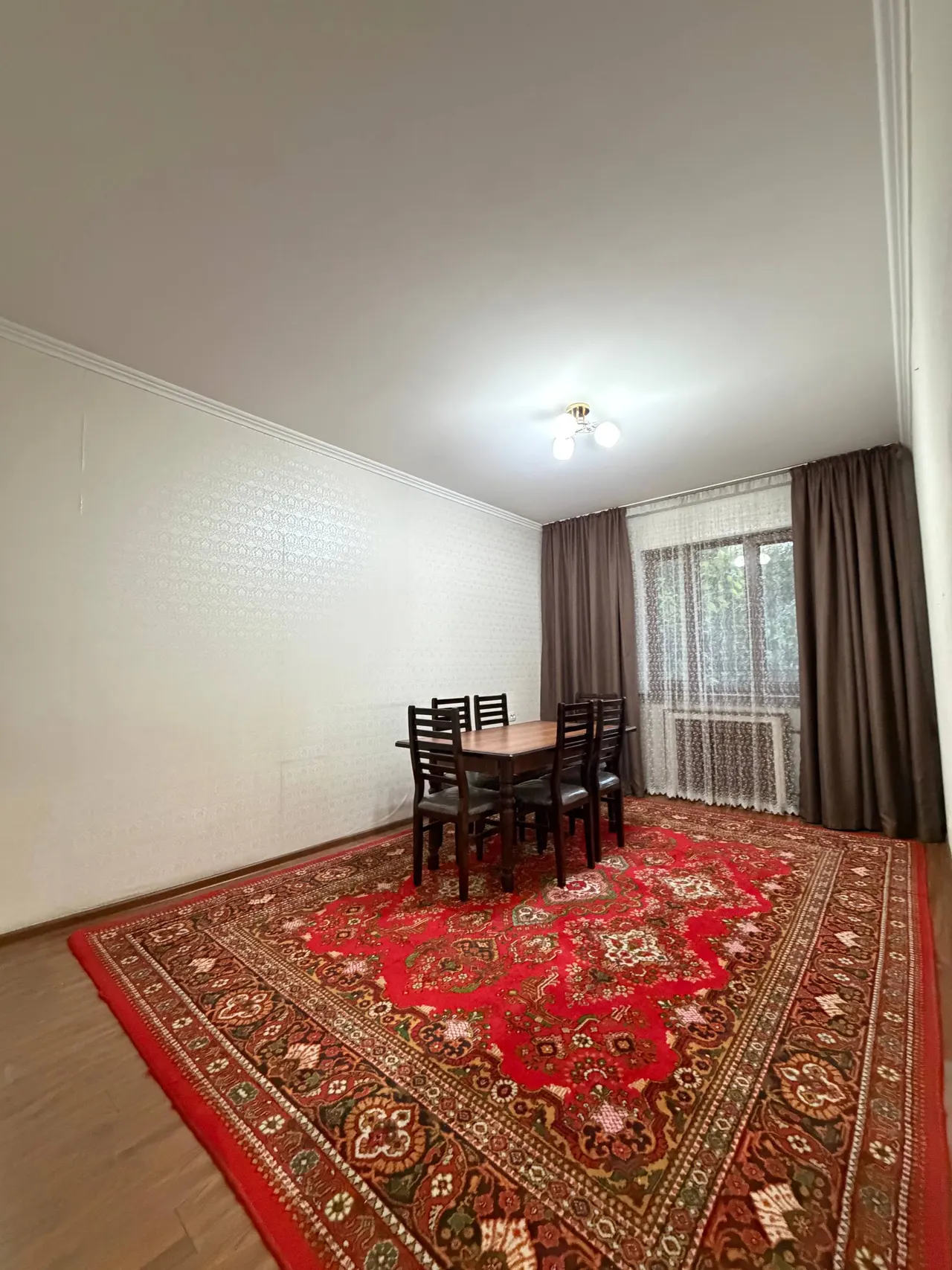 Продаётся 4-комнатная квартира, 80 м², 3/4 этаж — Юнусабадский район
