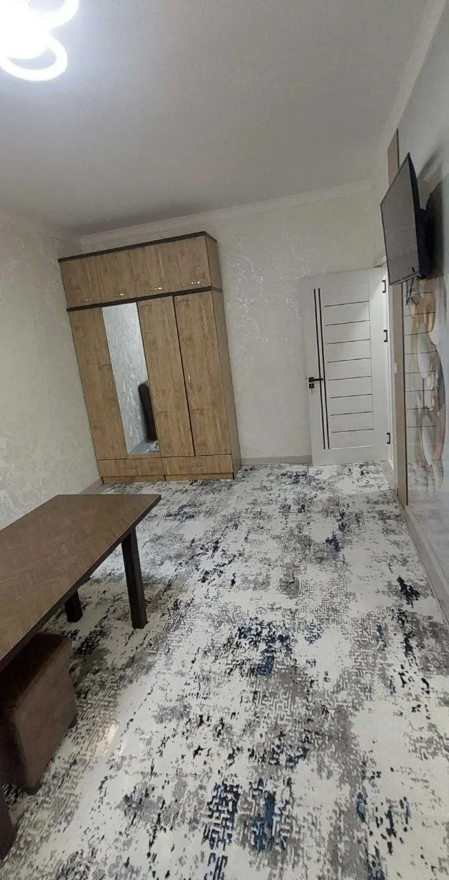 Продаётся 1-комнатная квартира, 30 м², 1/4 этаж — Чиланзарский район