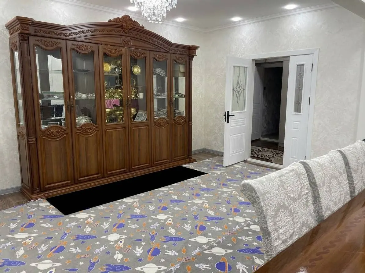 Сотилади 4 хонали квартира, 92 м², 4/4 қават — Мирзо Улуғбек тумани