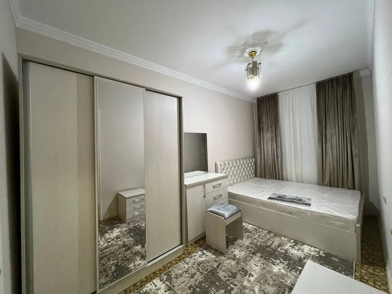 Сдаётся 2-комнатная квартира, 55 м², 2/4 этаж — Чиланзарский район