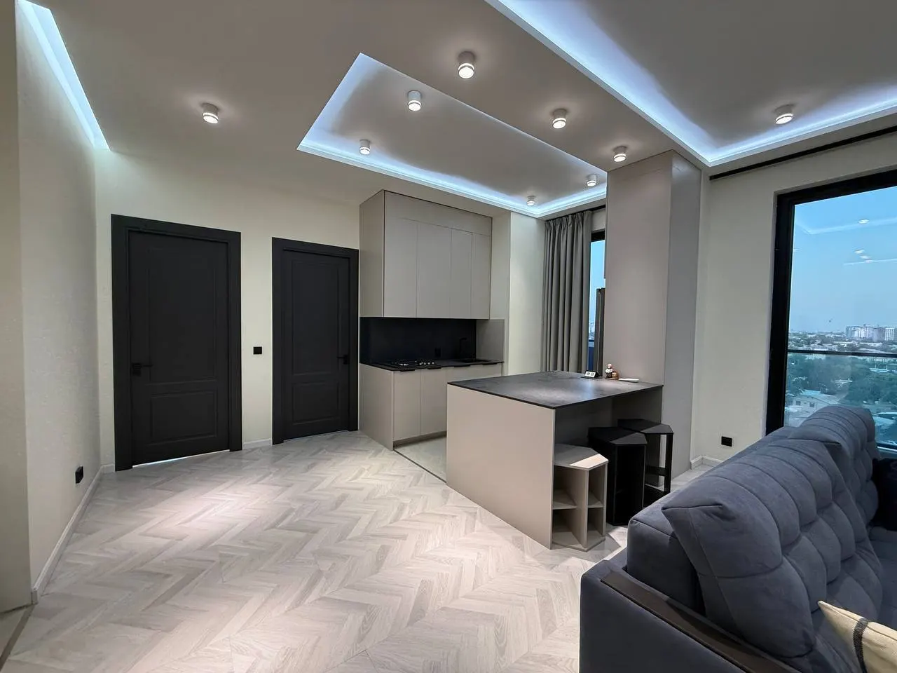 Сотилади 3 хонали квартира, 83 м², 10/12 қават — Миробод тумани