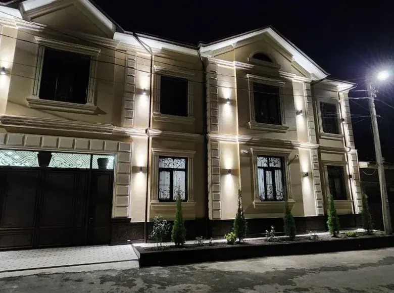 Сотилади 8 хонали ҳовли уй, 500 м² — Яшнобод тумани