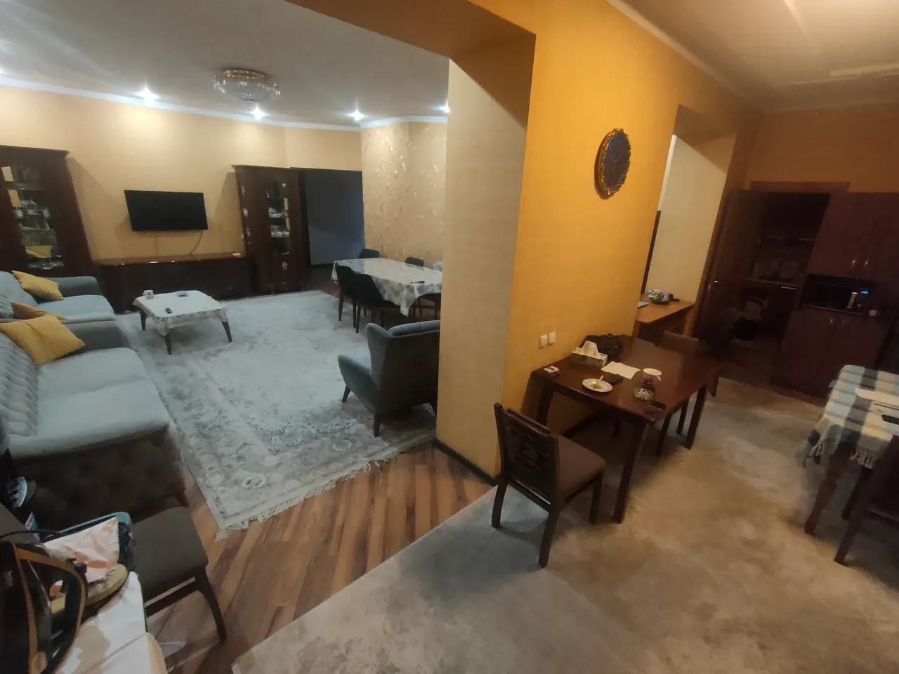 Продаётся 4-комнатная квартира, 112 м², 4/4 этаж — Юнусабадский район