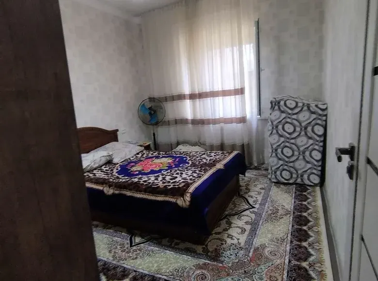 Продаётся 3-комнатная квартира, 62 м², 3/4 этаж — Чиланзарский район