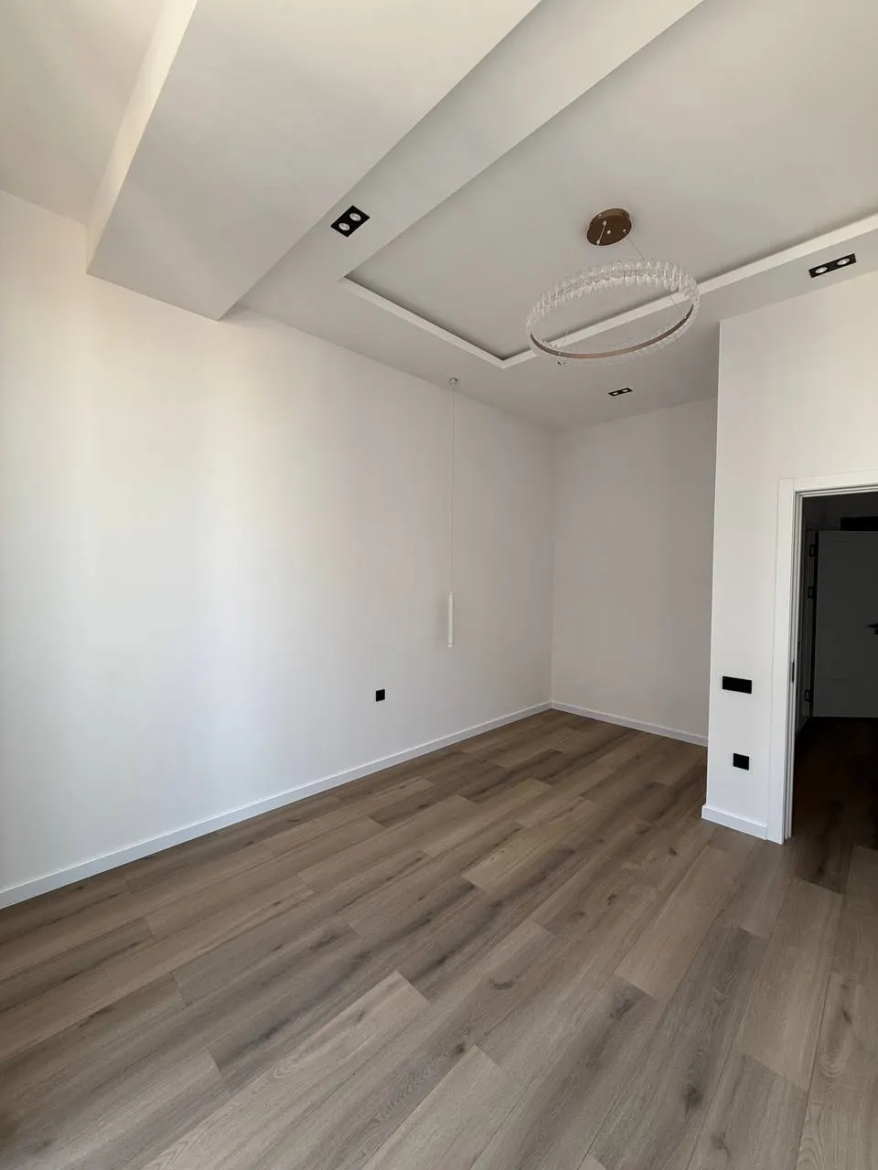 Продаётся 2-комнатная квартира, 55 м², 10/13 этаж — Юнусабадский район