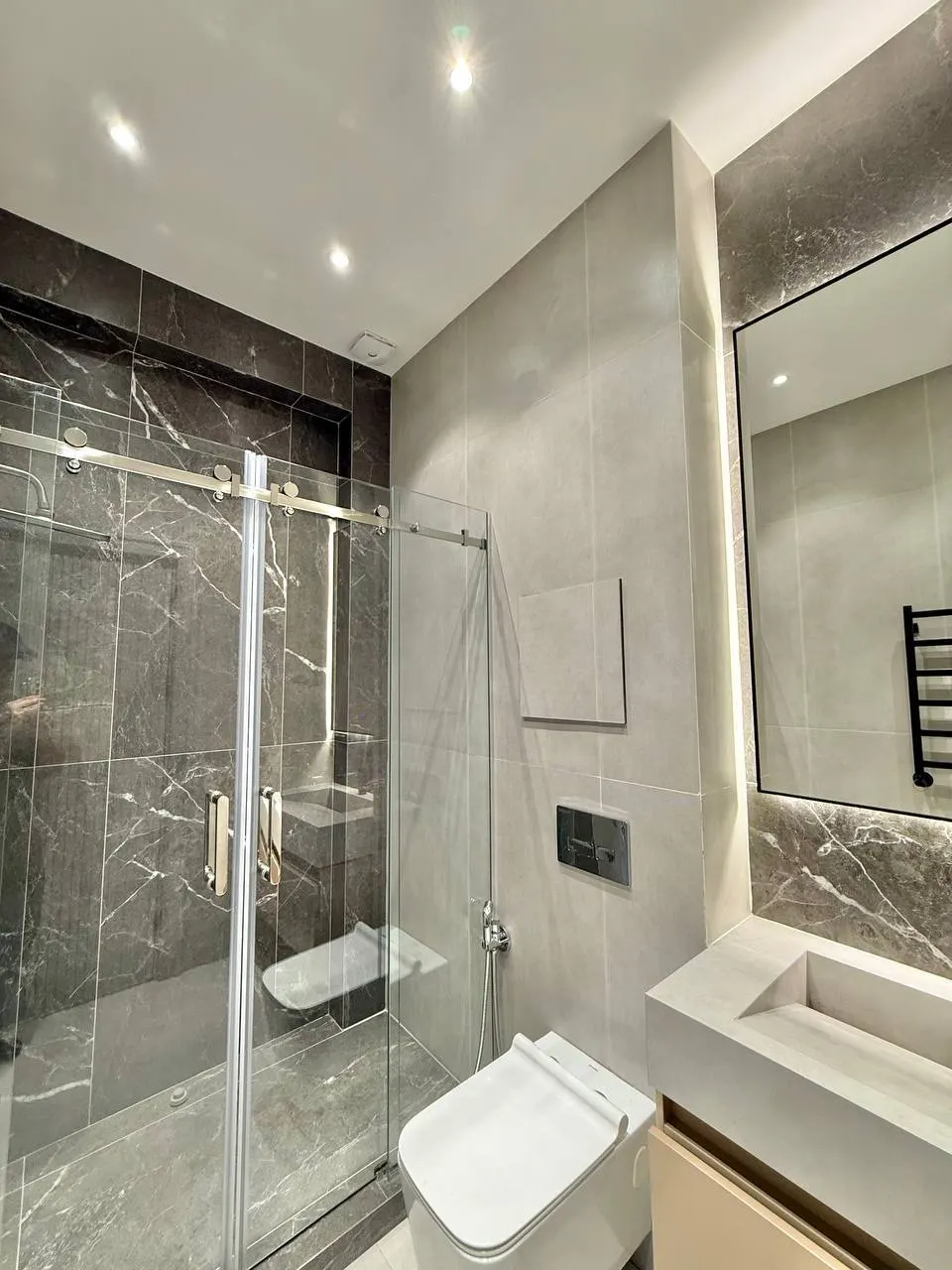 Sotiladi 5 xonali kvartira, 162 m², 9/10 qavat — Yunusobod tumani