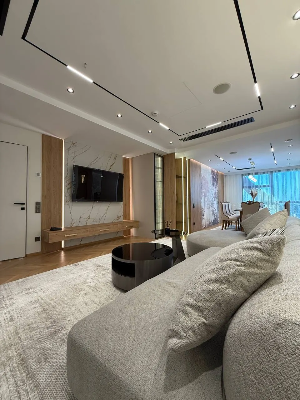 Сдаётся 3-комнатная квартира, 100 м², 40/48 этаж — Яккасарайский район