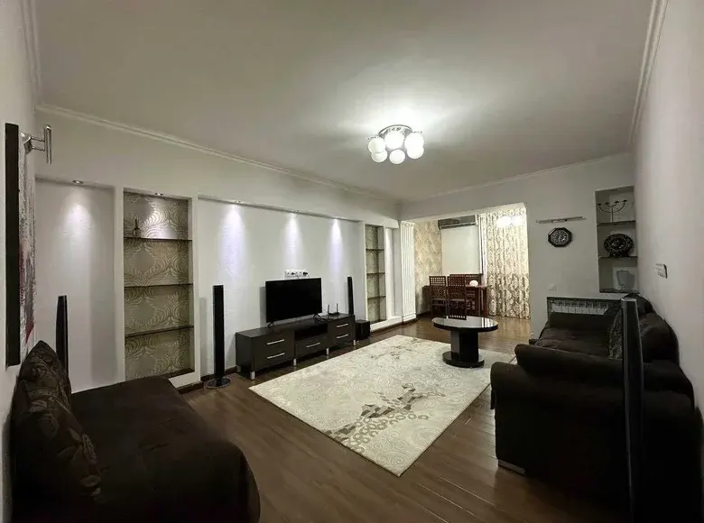 Ijaraga beriladi 3 xonali kvartira, 80 m², 4/4 qavat — Shayxontohur tumani