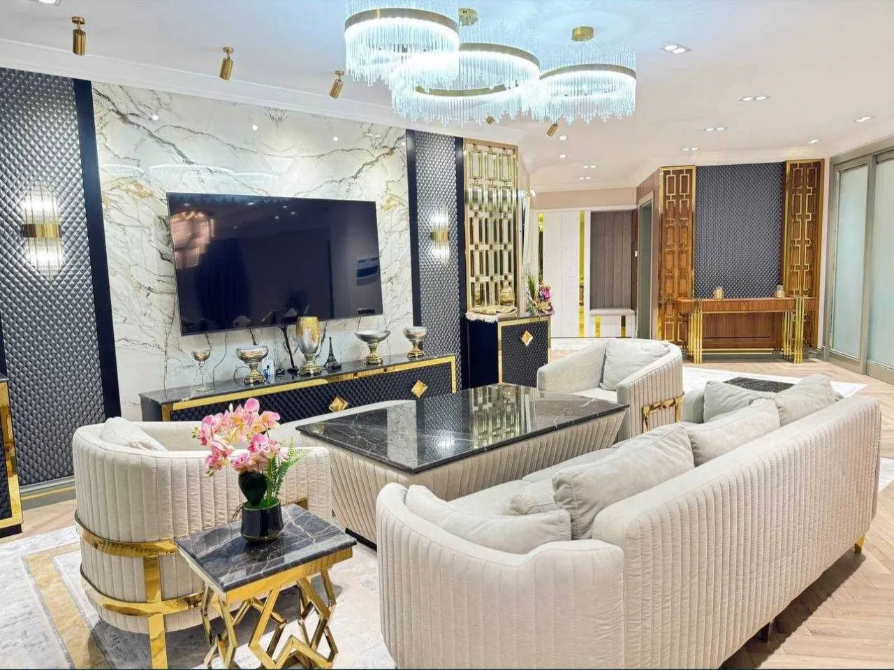 Ijaraga beriladi 5 xonali kvartira, 215 m², 8/9 qavat — Shayxontohur tumani