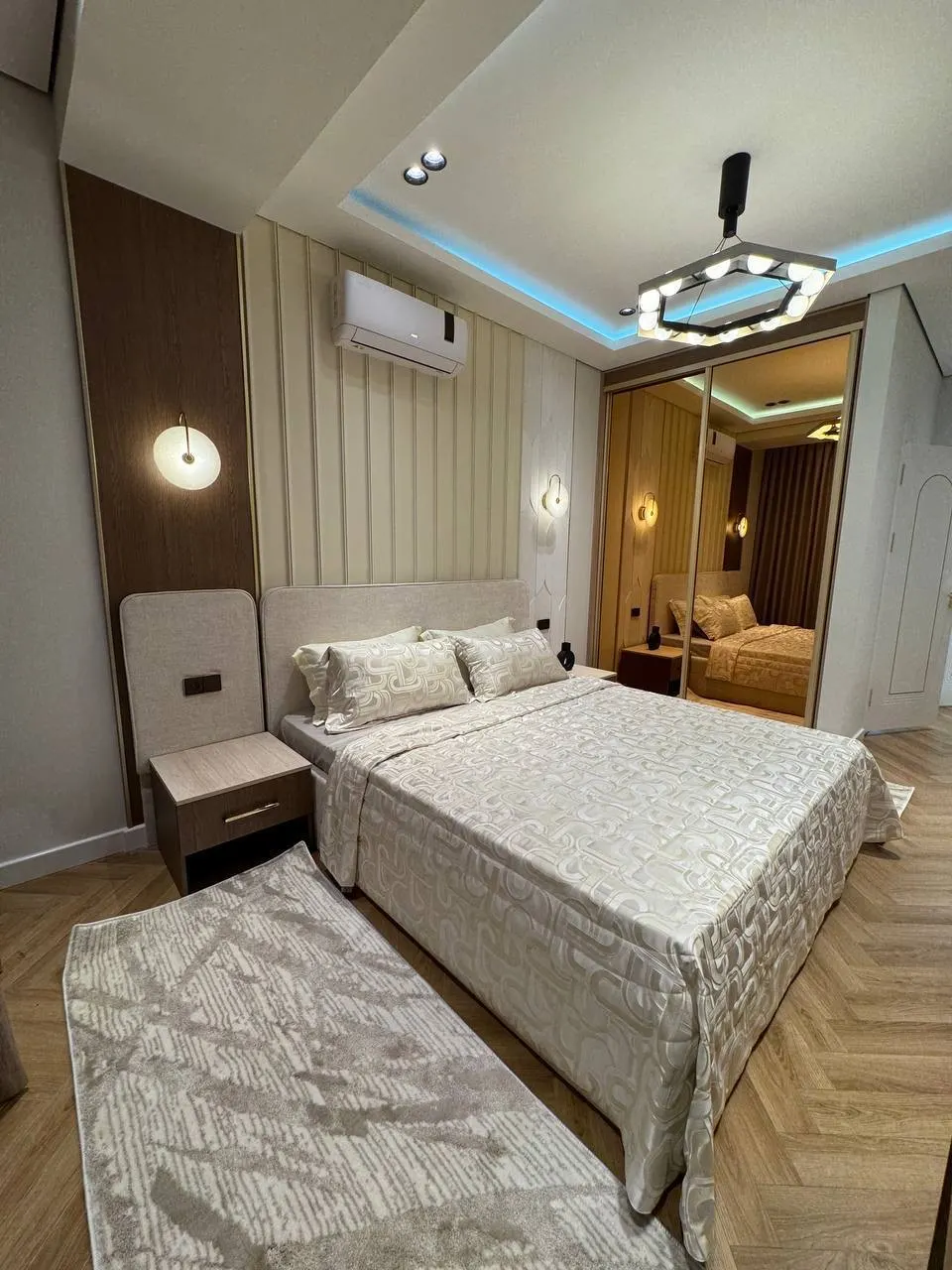 Sotiladi 5 xonali kvartira, 151 m², 5/18 qavat — Yashnobod tumani