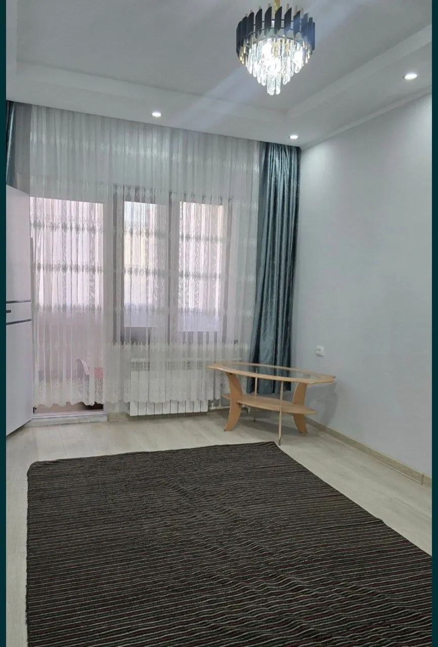 Сдаётся 1-комнатная квартира, 35 м², 3/5 этаж — Шайхантахурский район