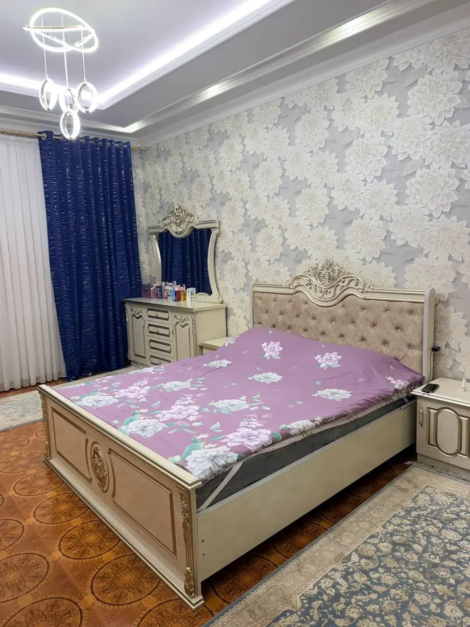 Sotiladi 3 xonali kvartira, 130 m², 3/4 qavat — Shayxontohur tumani