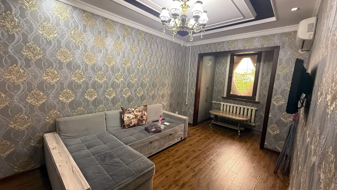 Сдаётся 4-комнатная квартира, 110 м², 2/9 этаж — Учтепинский район