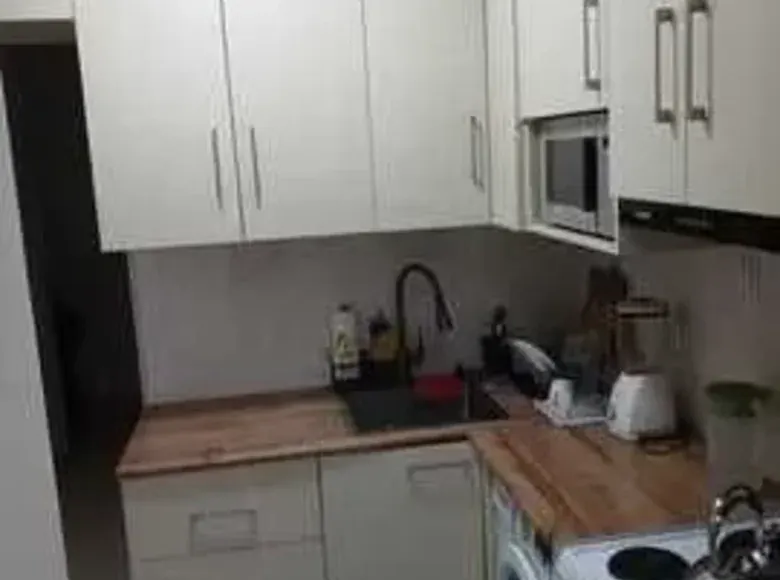 Сотилади 1 хонали квартира, 40 м², 1/5 қават — Мирзо Улуғбек тумани