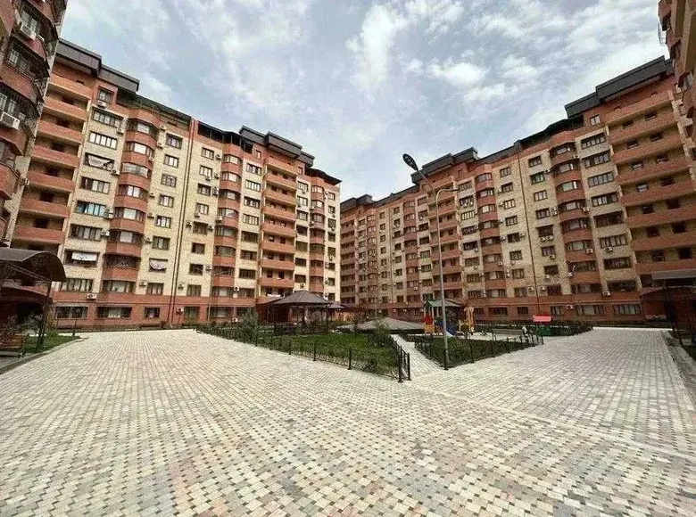 Sotiladi 3 xonali kvartira, 80 m², 6/10 qavat — Yakkasaroy tumani