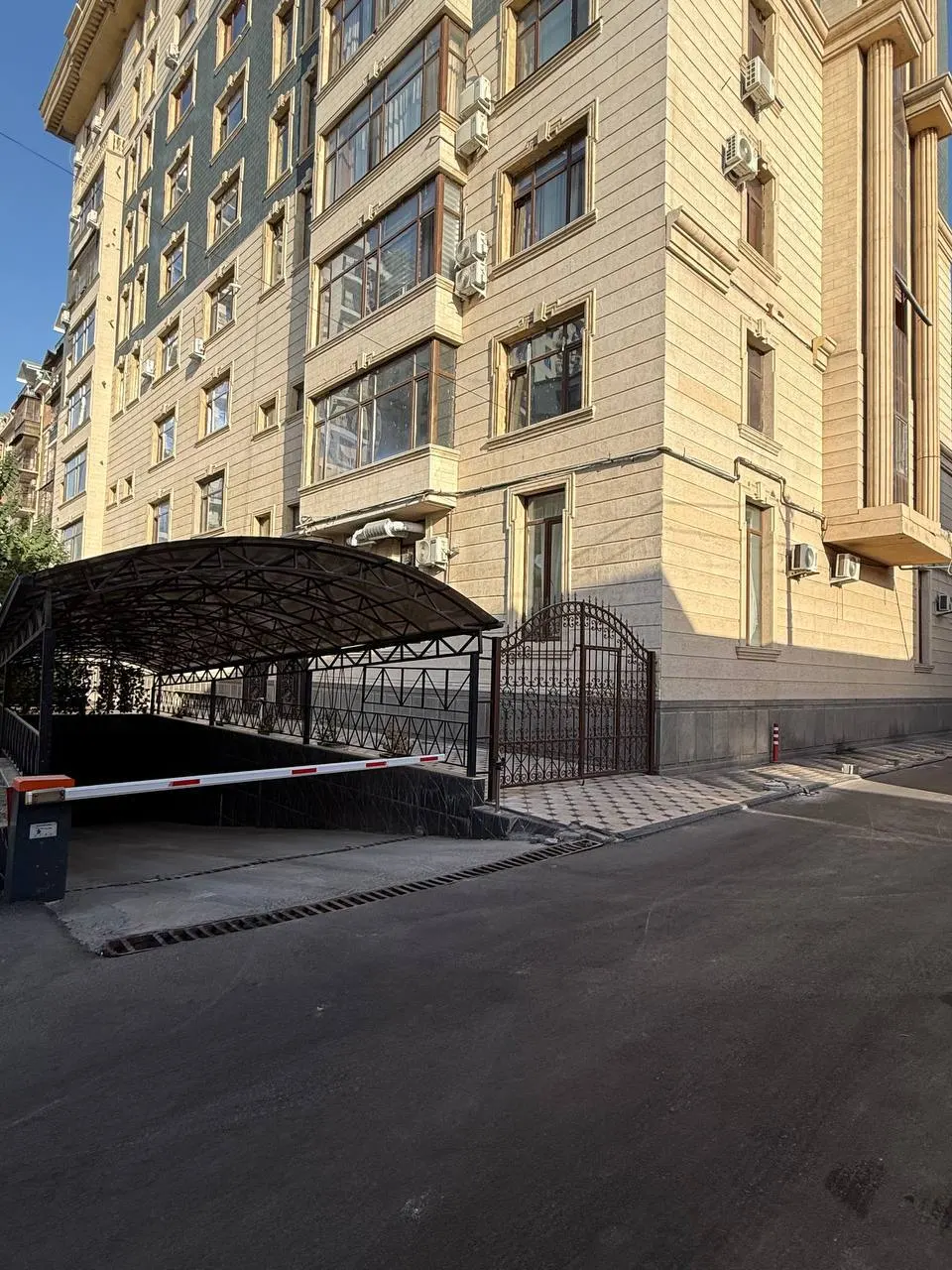 Сотилади 4 хонали квартира, 134 м², 5/9 қават — Миробод тумани
