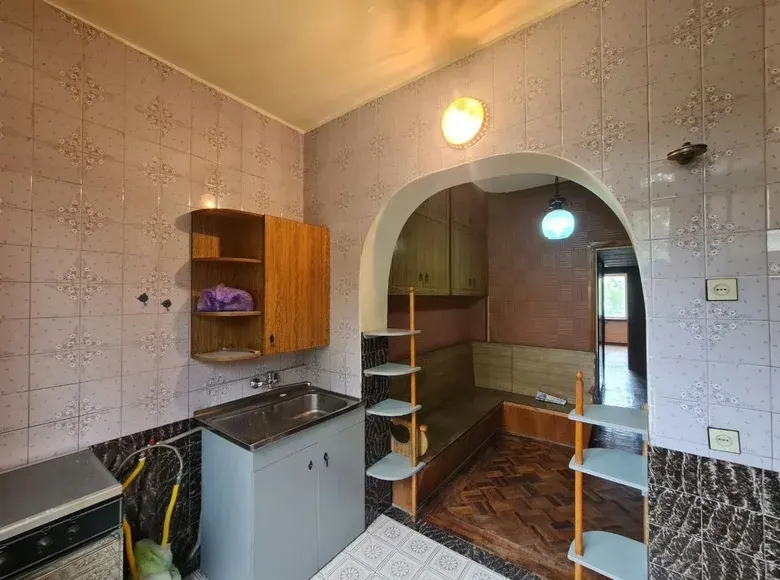 Продаётся 2-комнатная квартира, 58 м², 3/4 этаж — Юнусабадский район