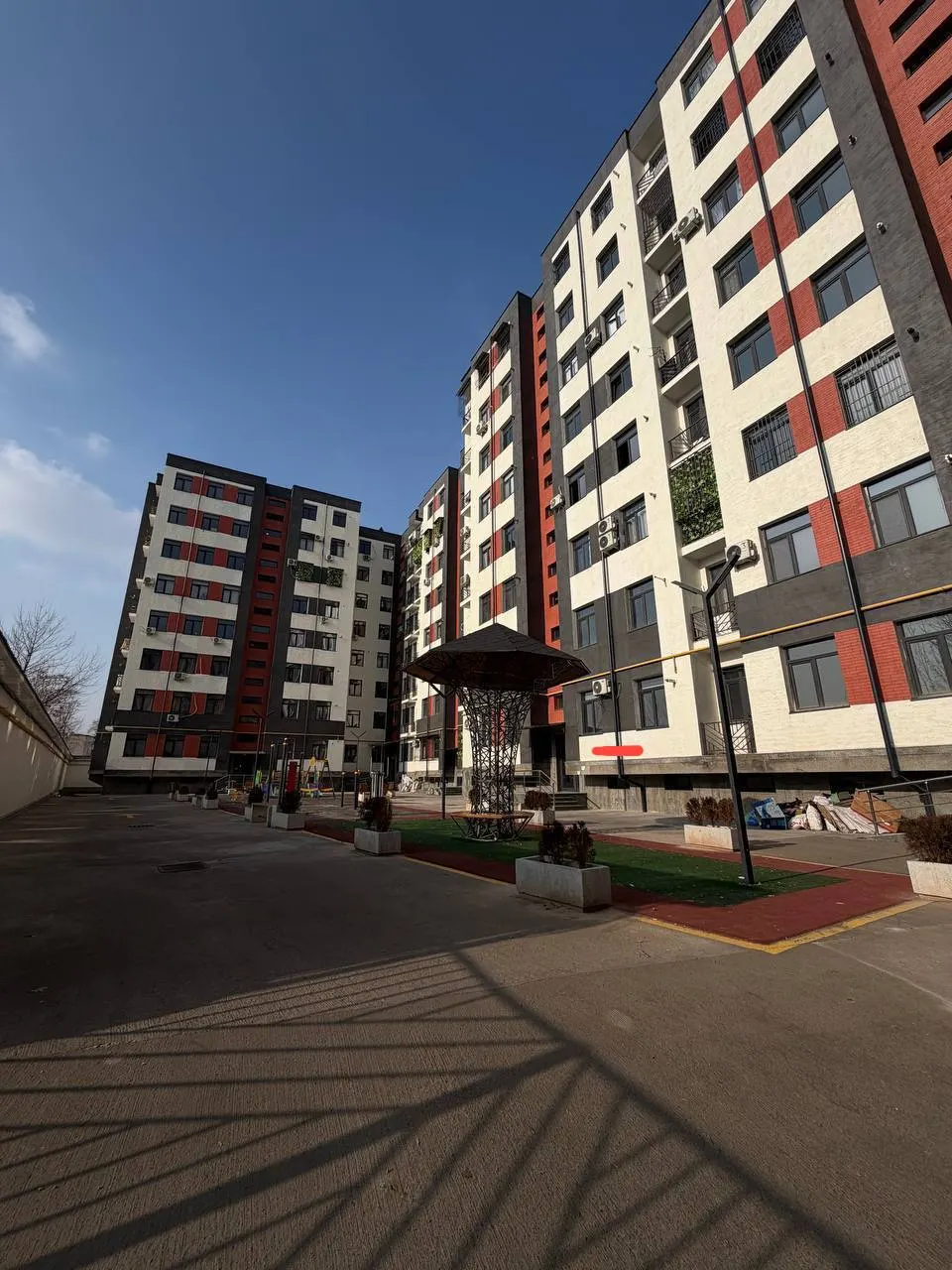 Sotiladi 2 xonali kvartira, 50 m², 1/8 qavat — Yunusobod tumani
