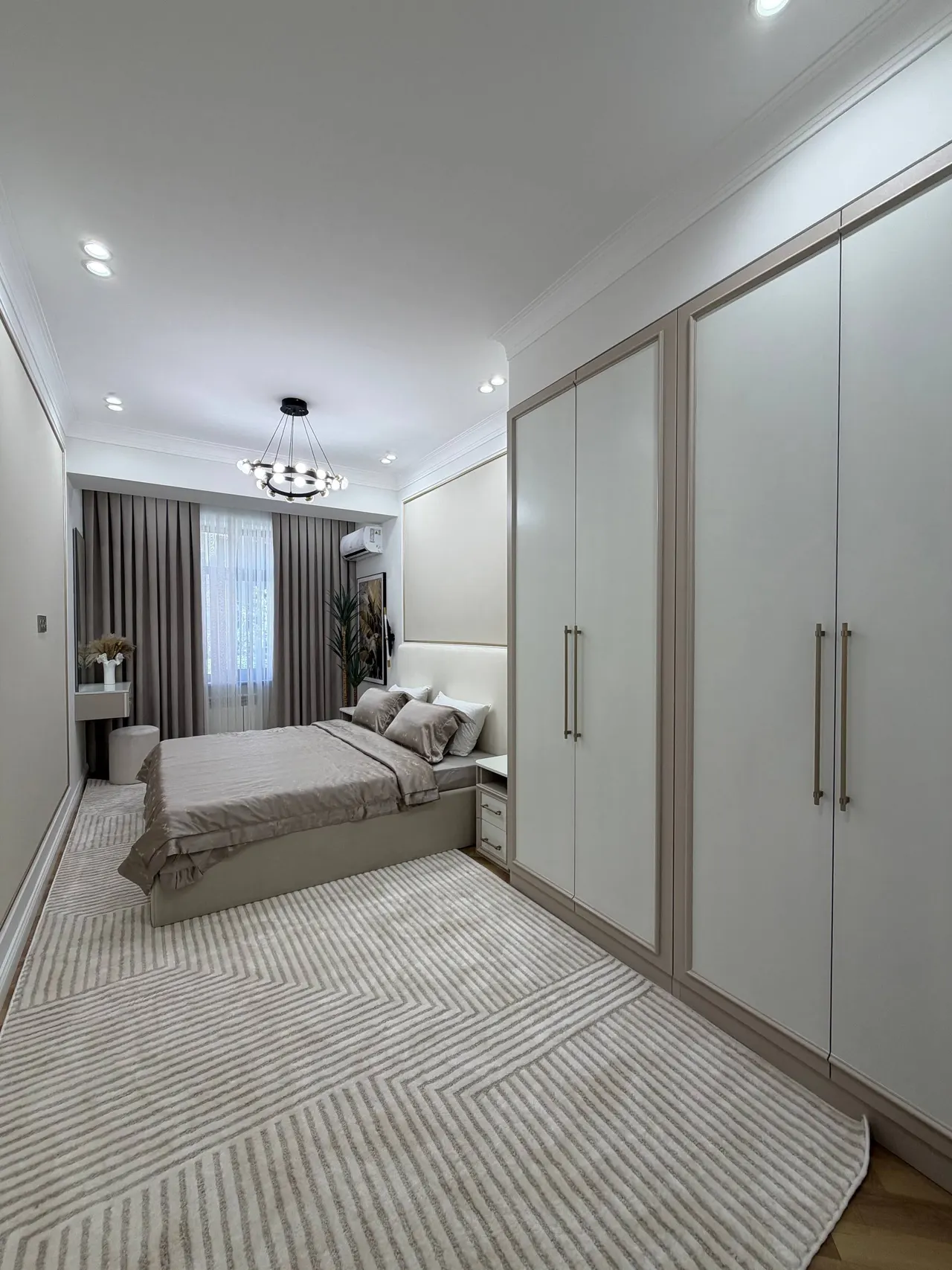 Сотилади 4 хонали квартира, 108 м², 4/10 қават — Яккасарой тумани