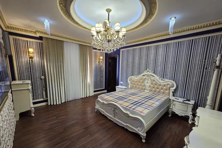 Ижарага берилади 4 хонали квартира, 165 м², 5/7 қават — Миробод тумани