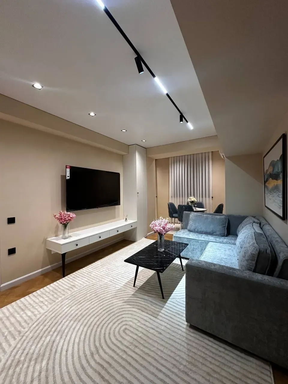 Продаётся 2-комнатная квартира, 55 м², 3/4 этаж — Юнусабадский район