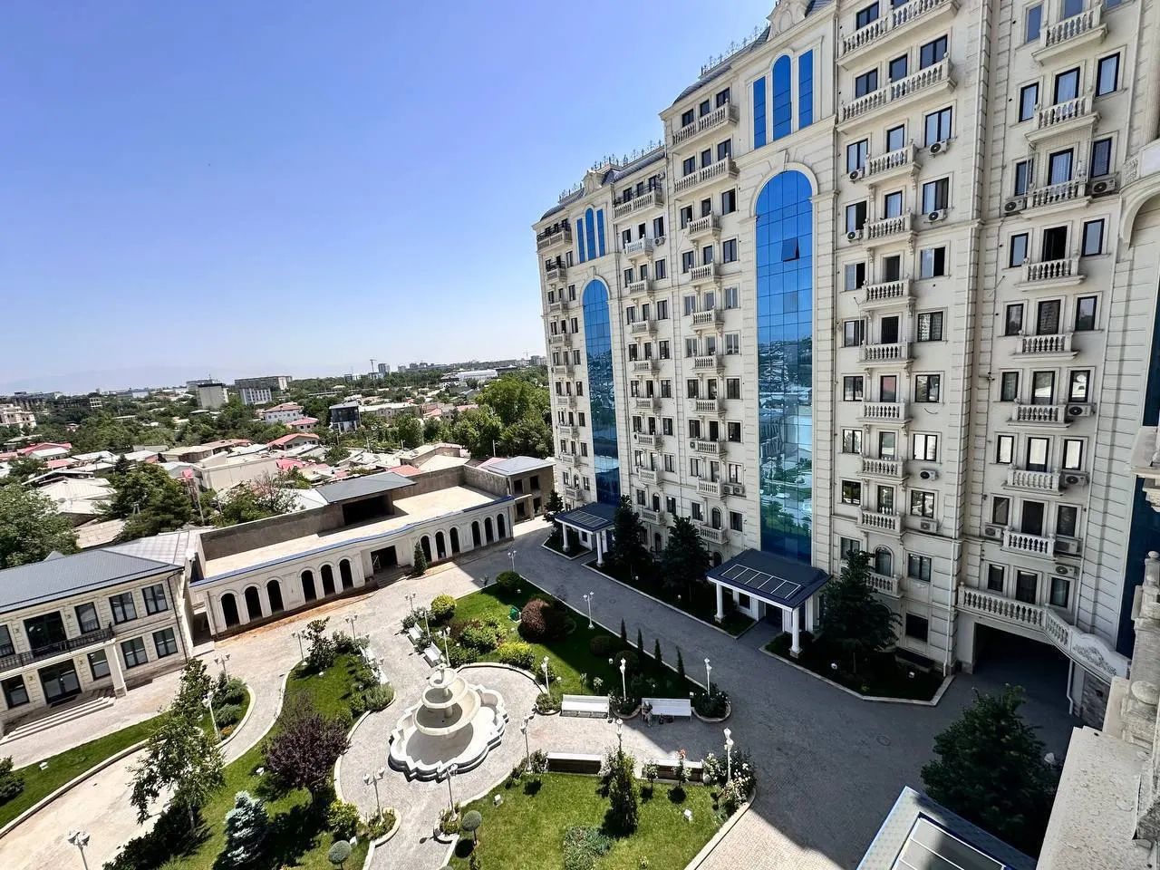 Продаётся 4-комнатная квартира, 130 м², 6/10 этаж — Мирзо-Улугбекский район