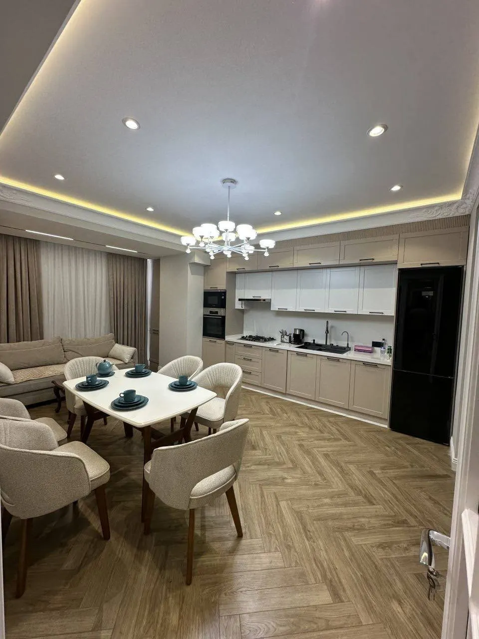Продаётся 3-комнатная квартира, 82 м², 9/10 этаж — Яккасарайский район