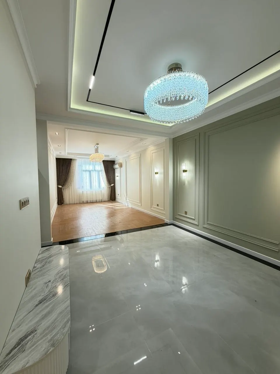 Сотилади 3 хонали квартира, 100 м², 3/8 қават — Мирзо Улуғбек тумани