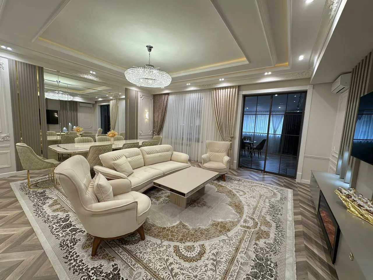 Сдаётся 3-комнатная квартира, 120 м², 5/8 этаж — Мирабадский район