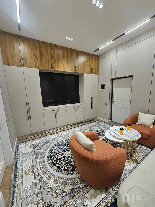 Продаётся 2-комнатная квартира, 54 м², 9/10 этаж — Яккасарайский район