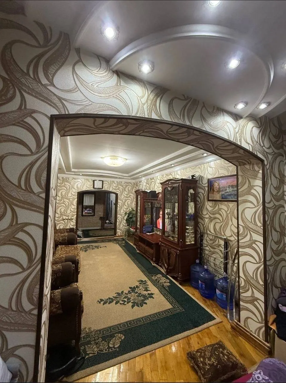 Продаётся 3-комнатная квартира, 80 м², 3/4 этаж — Юнусабадский район