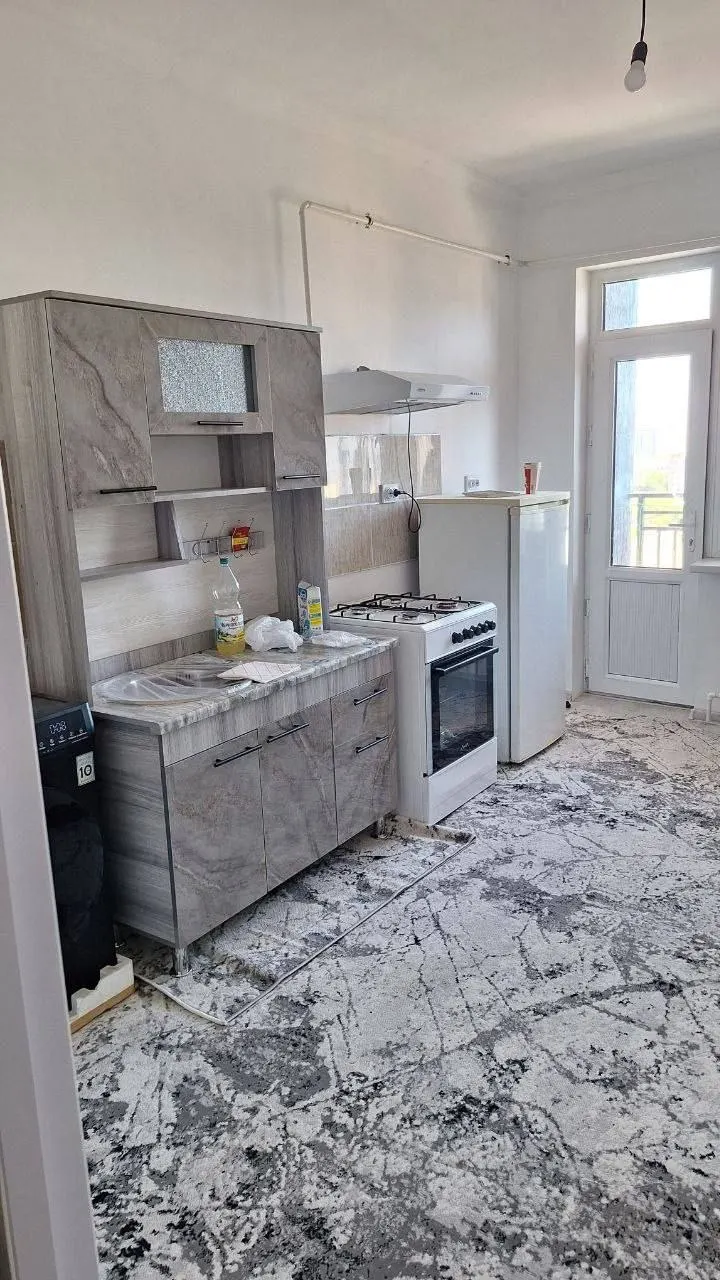 Sotiladi 1 xonali kvartira, 44 m², 13/16 qavat — Yangihayot tumani