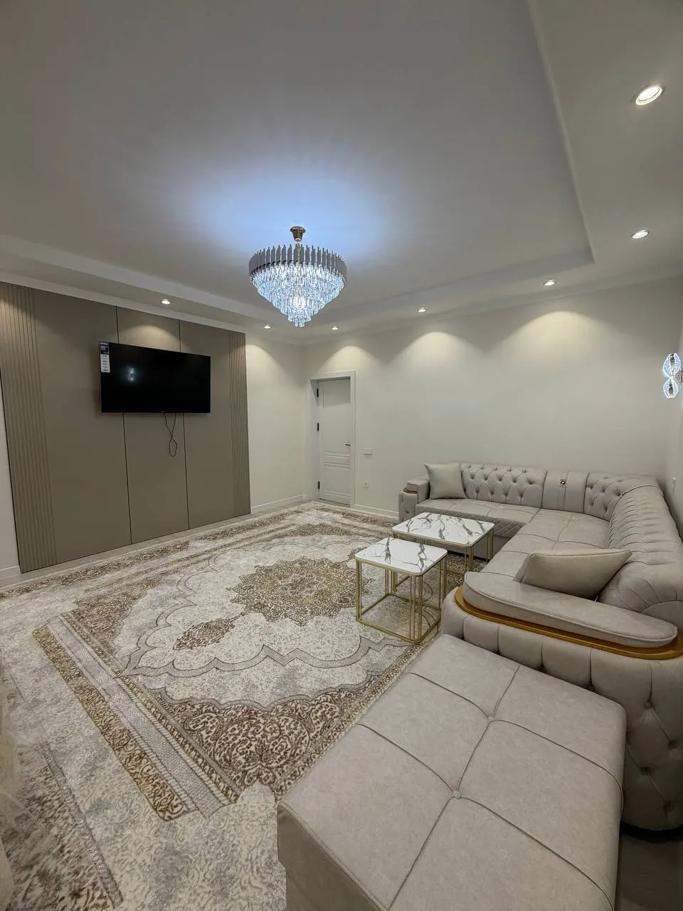 Сдаётся 3-комнатная квартира, 80 м², 3/9 этаж — Шайхантахурский район