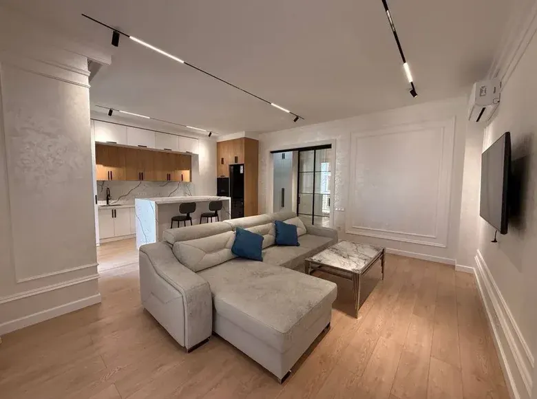 Продаётся 4-комнатная квартира, 126 м², 6/7 этаж — Яккасарайский район